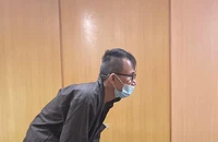 Bỏ trốn đến Đồng Nai rồi đấu súng với công an, 'lụm khụm' quay lại TP.HCM hầu toà
