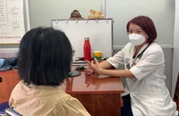 Cô gái 27 tuổi chi hàng trăm triệu chữa nhiễm độc kim loại nặng từ thuốc nam