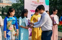 TP.HCM tuyên dương nữ công chức, viên chức, lao động đạt 2 giỏi