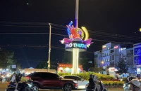 Biểu tượng "Phố Thương mại - Dịch vụ" quận Bình Tân