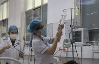Bệnh viện quá tải, thiếu thuốc đặc trị sốc sốt xuất huyết 