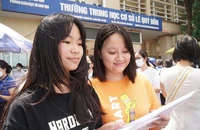 Miễn học phí: Cần lộ trình phù hợp 