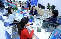 'Tranh cãi' về nới room tín dụng 