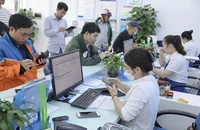 Ngày mai, hàng triệu thuê bao di động có thể bị khóa 