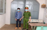 Bắt 1 người lợi dụng danh nghĩa báo chí cưỡng đoạt tiền chủ trại heo