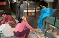 Sự thật các clip người dân ‘hôi của’ xe chở gạo ở Bình Định
