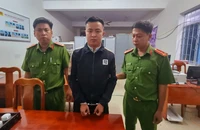Về quê ăn tết, 1 giám đốc công ty bất động sản bị bắt