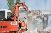 Bình Dương: Cưỡng chế 12 căn nhà xây dựng không phép