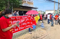 Bình Dương: Người dân lại căng băng rôn đòi giao đất