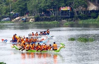 Sôi nổi ngày hội đua thuyền trên sông Sài Gòn