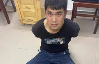 Đập kính ô tô trộm 20 tờ vé số trúng giải nhất