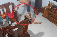 Công an xác minh clip một bé trai bị đánh đập dã man 