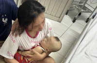 Bình Dương: Bé trai 8 tháng tuổi tử vong tại cơ sở giữ trẻ, nghi bị đánh 