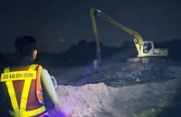 Bình Dương: Xuyên đêm tìm kiếm công nhân nghi bị nước cuốn 