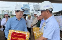Phó Thủ tướng Mai Văn Chính thị sát đường Vành đai 3 TP.HCM