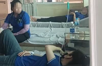 TP.HCM: Nhiều công nhân nhập viện sau bữa ăn trưa
