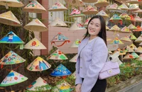Điểm check-in nón lá độc đáo dịp Tết tại TP.HCM