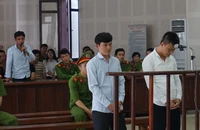 Mang đao đi 'tính sổ', 2 côn đồ lãnh 17 năm tù