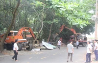 Cưỡng chế hàng loạt công trình chiếm đất tại bán đảo Sơn Trà, Đà Nẵng 
