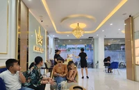 Hàng loạt khách hàng tố cáo 1 viện thẩm mỹ gây hại cho sức khỏe