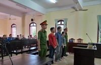 'Buôn bán' trái phép, hai vợ chồng lãnh 34 năm tù
