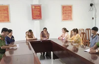 6 người từ Tây Ninh xuống Long Xuyên bắt giữ người trái luật
