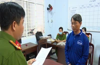 An Giang: Bắt 1 người sản xuất thuốc bảo vệ thực vật giả
