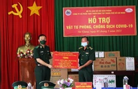 Hỗ trợ vật tư chống COVID-19 cho Bộ đội Biên phòng An Giang