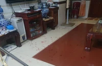 Nghi phạm xông vào nhà đâm người, cướp tài sản bị bắt