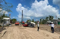Gấp rút cung ứng cát đắp nền đường cho cao tốc Cần Thơ - Hậu Giang - Cà Mau