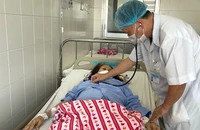 1 phụ nữ đến bệnh viện điều trị mới phát hiện bị vỡ phình động mạch gan