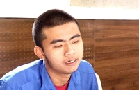 Bắt thanh niên đuổi chém người trước cửa toà án ở An Giang