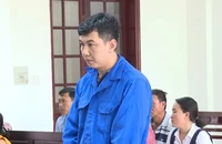 Thua lỗ chứng khoán, giám đốc phòng giao dịch ngân hàng lừa đảo tiền tỉ
