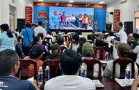 Chương trình 'Cùng ngư dân thắp sáng đèn trên biển' đến với tỉnh Tiền Giang