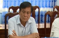 Vụ tham ô tài sản ở huyện Chợ Mới: Các xã phải nộp tiền để huyện trả nợ, tiếp khách