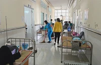Hơn 180 công nhân ở Vĩnh Long nghi ngộ độc thực phẩm 