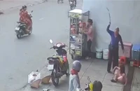 Lời khai của người phụ nữ đánh con gái túi bụi ở chợ Vĩnh Long