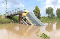 Công an củng cố hồ sơ để khởi tố tài xế xe tải làm sập cầu ở An Giang