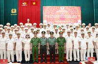 Công an tỉnh An Giang công bố quyết định nghỉ hưu theo nguyện vọng cho 68 người