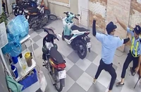 Mâu thuẫn với đồng nghiệp, bảo vệ quán hải sản bị đâm tử vong