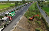 Bộ Xây dựng đề nghị Đồng Tháp hỗ trợ vật liệu cho mở rộng cao tốc TP.HCM – Trung Lương – Mỹ Thuận