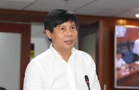 Phó Giám đốc Sở GTVT TP.HCM Phan Công Bằng thông tin tại buổi họp báo. Ảnh: NGUYỄN NHÂN