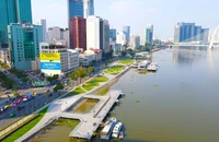 Chủ tịch TP.HCM chỉ đạo hạn chế tối đa nhà cao tầng ở ven sông