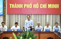 Bí thư TP.HCM Nguyễn Văn Nên: 'Vỗ tay nghe kêu to nhưng có người vỗ, người không'