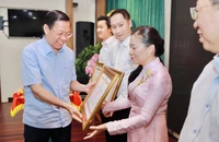 TP.HCM: Bình Tân đứng đầu cải cách hành chính, Phú Nhuận đứng đầu chuyển đổi số năm 2023