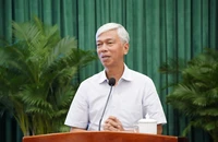 Ông Võ Văn Hoan: Văn bản giấy chuyển đi lòng vòng, đi họp nhanh hơn ngồi xin ý kiến bằng giấy