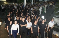 Dòng người 'bất tận' đến viếng Tổng Bí thư Nguyễn Phú Trọng tại TP.HCM