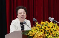 Bà Phạm Khánh Phong Lan trả lời chất vấn về việc người nổi tiếng quảng cáo sai sự thật 