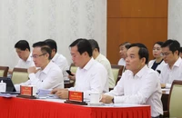 Bí thư TP.HCM Trần Lưu Quang dự hội nghị quán triệt Nghị quyết Trung ương 2 tại đầu cầu TP.HCM
