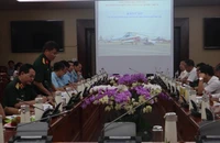 Họp chốt vị trí xây dựng sân bay Gò Găng